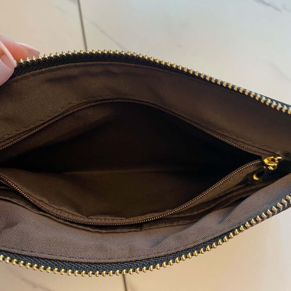 Black & Brown Wristlet - Picture 5 of 6
